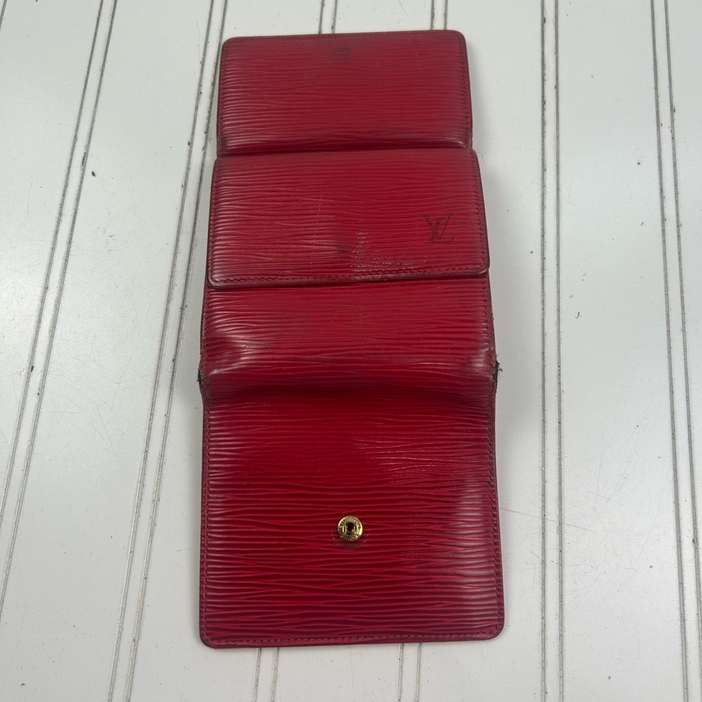 Louis Vuitton Vintage Red Epi Elise Wallet - Picture 11 of 11